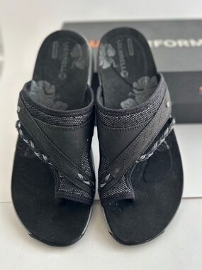 Merrell Hollyleaf Black Thong Sandals Size 8 - NIB